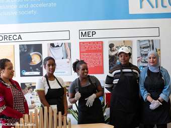 Τρ. Πειραιώς: Νέα εκπαιδευτικά προγράμματα από την Ακαδημία για Γυναίκες Πρόσφυγες