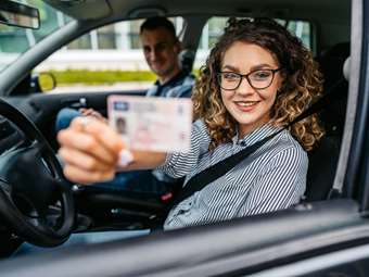 Δίπλωμα οδήγησης: Τι αλλάζει στην Ελλάδα και τι είναι η ψηφιακή άδεια