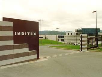 Οι εργαζόμενοι στον όμιλο Zara σχεδιάζουν κινητοποιήσεις την Black Friday, έξω από καταστήματα σε χώρες της Ευρώπης