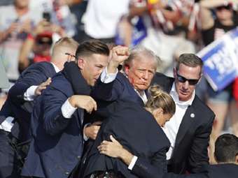 Τι λένε όσοι είδαν την απόπειρα δολοφονίας του Τραμπ