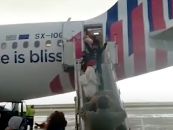 Spiegel: 14 πρόσφυγες επέστρεψαν εθελοντικά στην Ελλάδα