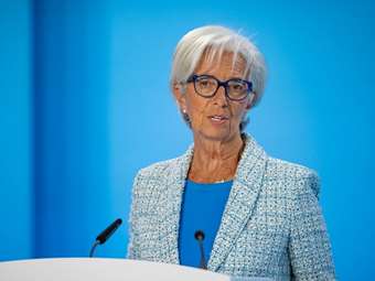 Πόσο θα μειωθούν τα επιτόκια, τι προβλέπουν οι διεθνείς οίκοι – Οι διαφωνίες και οι συμβιβασμοί στην ΕΚΤ