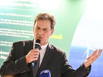 Συνάντηση Θ. Σκυλακάκη - Ρ. Χάμπεκ: Στο επίκεντρο η διασύνδεση των ενεργειακών συστημάτων Ελλάδας και Γερμανίας