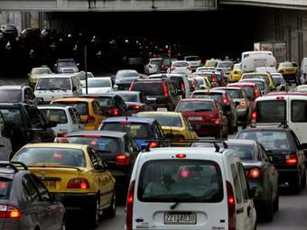 Πόσες μέρες τον χρόνο περνάει ένας οδηγός σε μποτιλιάρισμα στην Αθήνα;