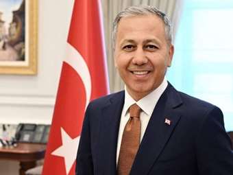 Συρία: Η Τουρκία ελπίζει σε "κύμα επιστροφής" προσφύγων στο Χαλέπι, μετά την κατάληψή του από τους αντάρτες