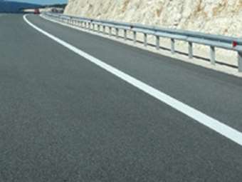 Διακοπή κυκλοφορίας στον δρόμο Κοζάνης - Λάρισας λόγω πτώσης βράχων