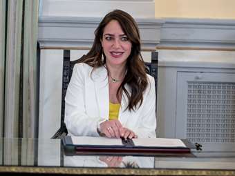 Δ. Μιχαηλίδου: Ξεκινάμε με 2.500 κατοικίες για κοινωνική αντιπαροχή