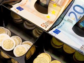 Μικρή αύξηση 1,2% του τζίρου στο λιανεμπόριο τον Μάρτιο στα €117,3 δισ.