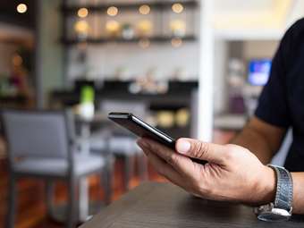 Με χρέωση για τους επαγγελματίες οι πληρωμές μέσω IRIS – Τι ετοιμάζουν οι τράπεζες