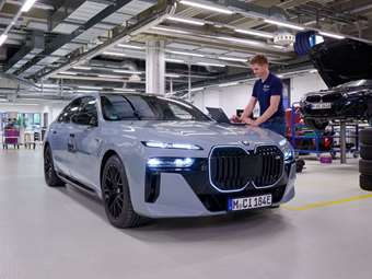 Αυτή η ηλεκτρική BMW i7 δοκιμάζει τεχνολογία μπαταριών που θα αλλάξει τα δεδομένα
