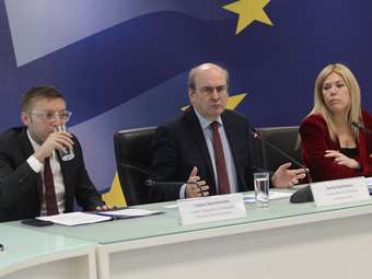 Live η συνέντευξη του Κ. Χατζηδάκη - Παρουσίαση του νομοσχεδίου για την ενίσχυση της Κεφαλαιαγοράς