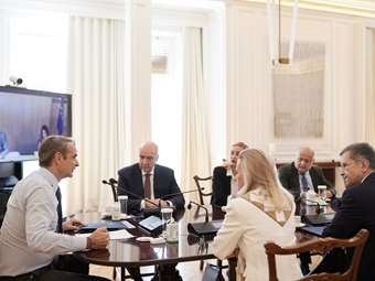 Συνάντηση Κ. Μητσοτάκη με τους ευρωβουλευτές ΝΔ στο Μαξίμου – Τι συζήτησαν