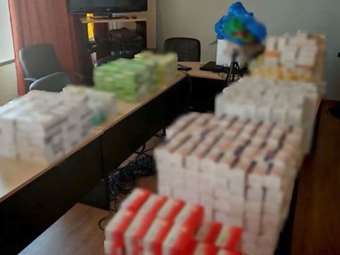 Μεγάλη απάτη σε βάρος του ΕΟΠΥΥ: Χειροπέδες σε γιατρούς και φαρμακοποιούς για ψεύτικες συνταγογραφήσεις