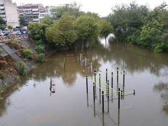 Χιλιάδες στρέμματα καλλιεργειών καλύφθηκαν από την υπερχείλιση του Πηνειού ποταμού σε Τρίκαλα και Λάρισα