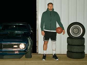 Ένα sedan 1.000 ίππων το αγαπημένο αυτοκίνητο του Luka Doncic
