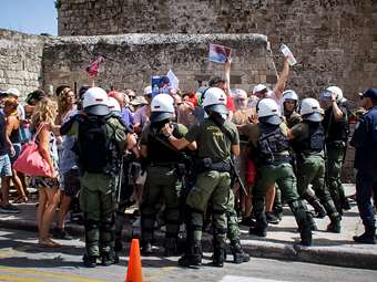 Ισραηλινά ΜΜΕ: Η Ελλάδα έγινε ένας "χαμένος παράδεισος"
