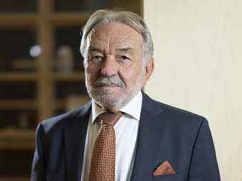 Επιχειρηματική Χωροθεσία; Καν’ το όπως ο Εμμανουέλ Μακρόν