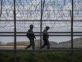 Η Ν. Κορέα προτείνει συνομιλίες με τον στρατό της Β. Κορέας για την αποφυγή συγκρούσεων στα σύνορα