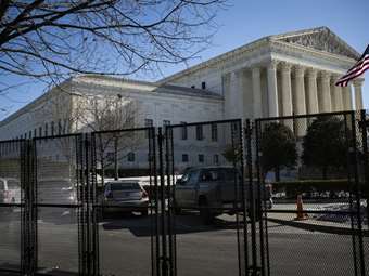 ΗΠΑ: Η κυβέρνηση Τραμπ θα καταβάλει μειωμένες επιδοτήσεις για επισιτιστική βοήθεια χρησιμοποιώντας έκτακτα κονδύλια