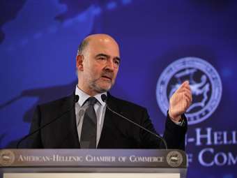 Μοσκοβισί: Από ανησυχητική ως σοβαρή η δημοσιονομική κατάσταση της Γαλλίας