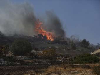 Λάρισα: Δύο πυρκαγιές σε Αετόλοφο Αγιάς και Καλοχώρι - Τέθηκαν γρήγορα υπό έλεγχο