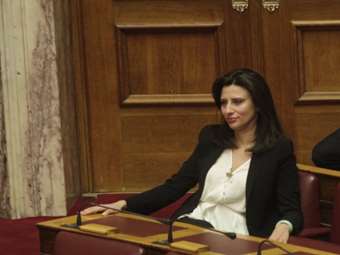 Επίκαιρη ερώτηση Ν. Κασιμάτη: "Σκανδαλώδης η ανοχή της Κυβέρνησης στις υπέρογκες αυξήσεις των τιμών στα ακτοπλοϊκά"