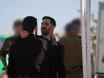 Γάζα: Ισραηλινός όμηρος που απελευθερώθηκε τον Οκτώβριο λέει ότι υπέστη σεξουαλική κακοποίηση κατά τη διάρκεια της αιχμαλωσίας του