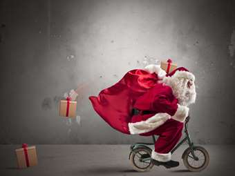 Από την Αυστραλία και την Ασία, ο Άγιος Βασίλης ξεκίνησε να μοιράζει τα χριστουγεννιάτικα δώρα στα παιδιά