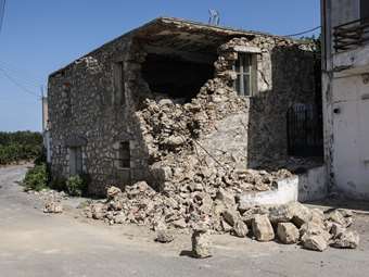 ΚΥΑ για στεγαστική συνδρομή στους σεισμόπληκτους του Ηρακλείου - Επισκευές με καθορισμένη τιμή ανά τ.μ. και προσαύξηση 10%