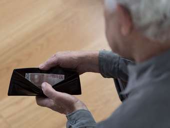 Έρχονται 4 συν 1 μπόνους για εκατομμύρια συνταξιούχους (πίνακες)