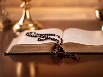 Δύο Βούλγαροι συγγραφείς συμπεριλαμβάνονται στον κατάλογο της Neue Zürcher Zeitung με τα 100 σημαντικότερα βιβλία αυτού του αιώνα