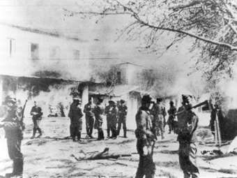 Γερμανικές αποζημιώσεις: Κληρονόμοι επιβιωσάντων της σφαγής του Διστόμου ζητούν εκτέλεση της απόφασης δικαίωσής τους του 1997