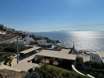 Πλειστηριασμοί: Σε νέο ιδιοκτήτη ακίνητο της οικογένειας Μαλαματίνα στη Μύκονο