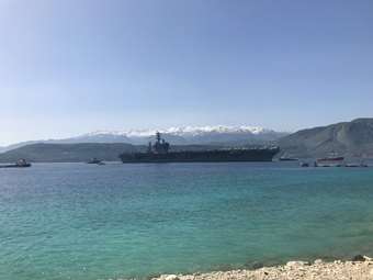 Διαψεύδουν οι Αμερικανοί την επίθεση στο αεροπλανοφόρο Eisenhower