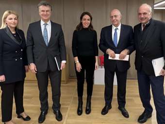 Συνάντηση της Υπουργού Εργασίας με τον ΣΕΒ