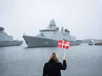 Δανία: Επεκτείνει τη στρατιωτική θητεία συμπεριλαμβάνοντας και τις γυναίκες