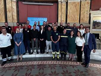 Στο πλευρό των εθελοντών δασοπυροπροστασίας το Ίδρυμα Αθηνάς Ι. Μαρτίνου, το Κοινωφελές Ίδρυμα Ιωάννη Σ. Λάτση και η Εθνική Τράπεζα