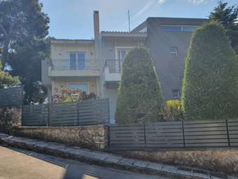 Πλειστηριασμοί: Τι "κλήρωσε" για τον Αλ. Σπέντζο και ποια "επώνυμα" σφυριά οδηγήθηκαν σε αναστολή