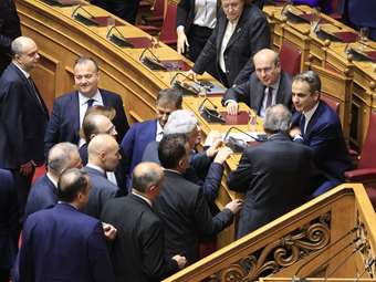 Απορρίφθηκε με 157 ψήφους η πρόταση δυσπιστίας ΠΑΣΟΚ, ΣΥΡΙΖΑ, ΝΕΑΡ, Πλεύσης κατά της κυβέρνησης