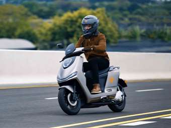 Πόσο κοστίζει το νέο ηλεκτρικό scooter της Yadea