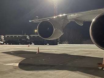 Bloomberg: Οι Ευρωπαίοι σκέφτονται να αγοράσουν οπλικά συστήματα από τις ΗΠΑ και να τα στείλουν στην Ουκρανία