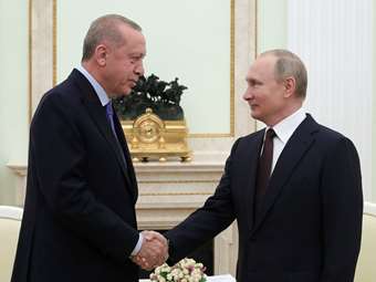 Ερντογάν: "Θα συζητήσω με τον Πούτιν την επέκταση της συμφωνίας για τα σιτηρά"