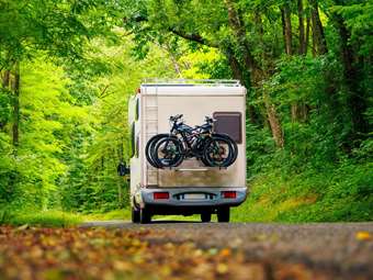 Χιλιάδες υπογραφές για τροχόσπιτα-αυτοκινούμενα στην Ελλάδα: Γιατί διαμαρτύρεται όλη η Ευρώπη