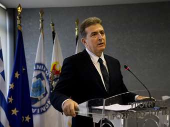 Chrysochoidis to hold teleconference with 2,500 police officers on domestic violence