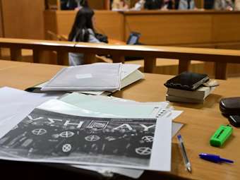 Με την απολογία της Ελένης Ζαρούλια συνεχίστηκε η δίκη της Χρυσής Αυγής σε δεύτερο βαθμό