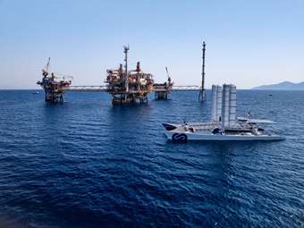 To "πράσινο" Energy Observer στον "πράσινο" Πρίνο για την αποθήκευση CO2