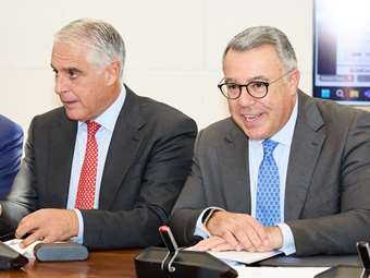 Reuters: Πόσο στέκει το σενάριο μιας πλήρους εξαγοράς της Alpha Bank από τη Unicredit