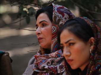 Αφγανιστάν: Μειώθηκε κατά 25% η απασχόληση των γυναικών από τα μέσα του 2021