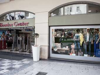 Στα ύψη ο δείκτης του κραγιόν: Τι κερδίζουν Hondos Center, Sephora, Galerie de Beauté, Kiko Milano και Dust+Cream