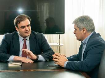 Κ. Πιερρακάκης: "Ισχυρές αρμοδιότητες στους διευθυντές των σχολείων - Έρχονται οι επαγγελματικές ακαδημίες"